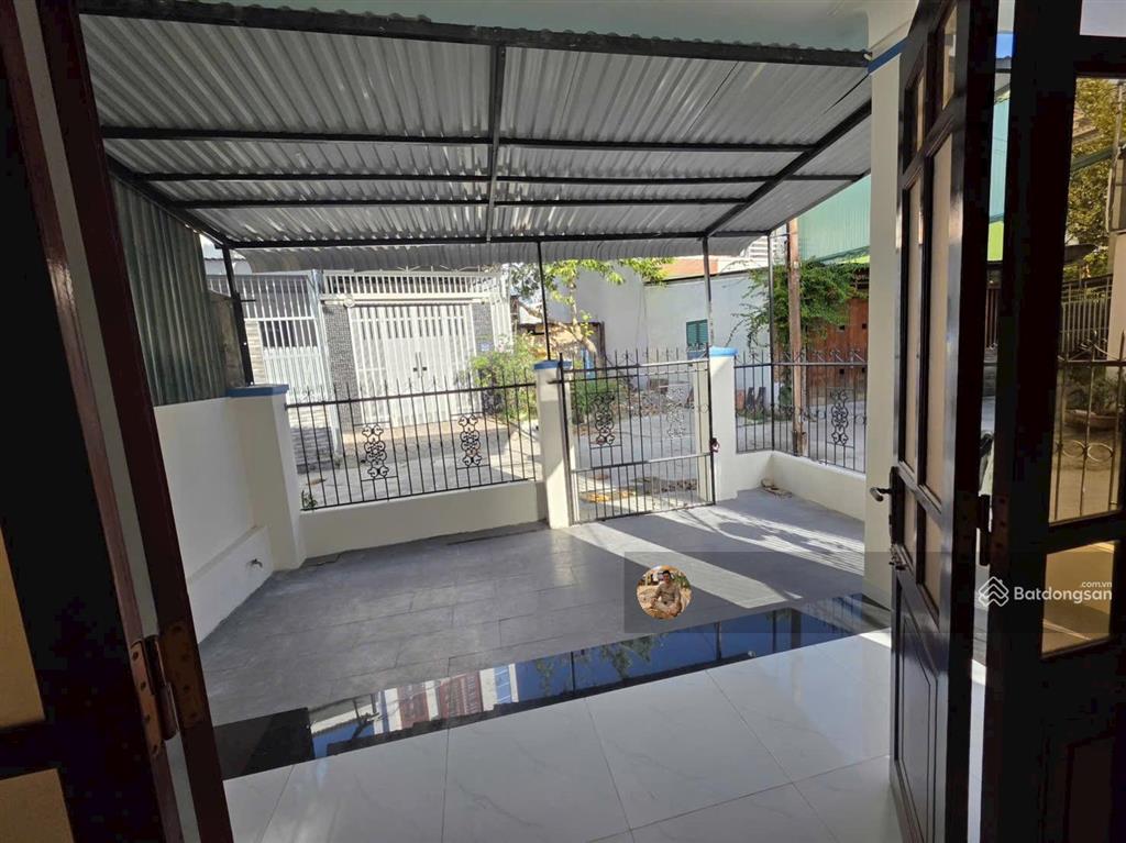 Chính chủ gửi bán nhà còn mới hẻm ô tô phú xương, vĩnh hải. 83.7 m2. giá chỉ 4.35 tỷ