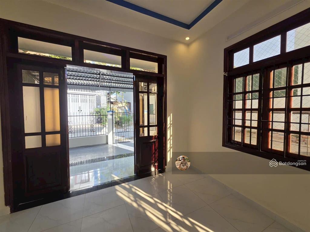 Chính chủ gửi bán nhà còn mới hẻm ô tô phú xương, vĩnh hải. 83.7 m2. giá chỉ 4.35 tỷ
