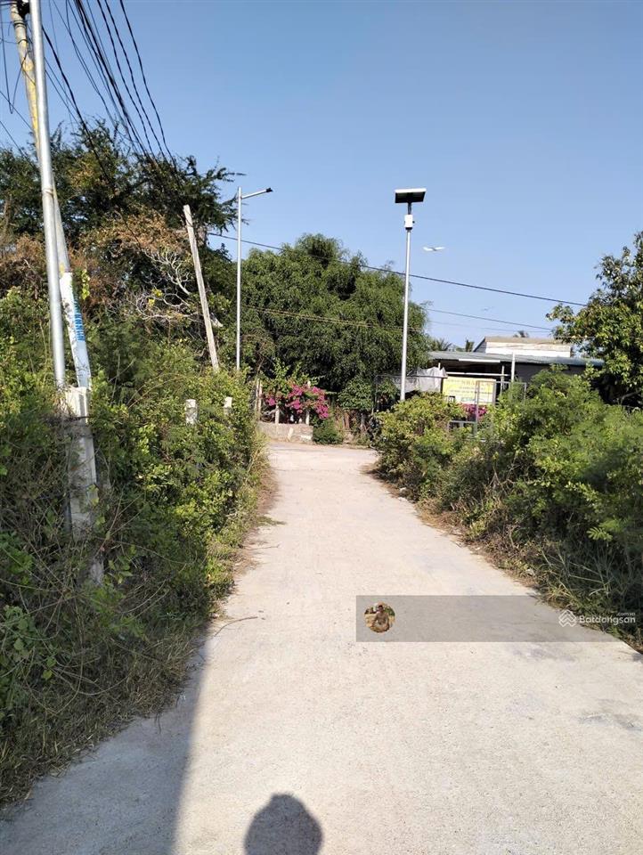 Chính chủ nhờ bán đất đẹp 2 mặt tiền tại p cam phúc bắc cam ranh. 515m², ngang 10.6m. giá 4 tỷ