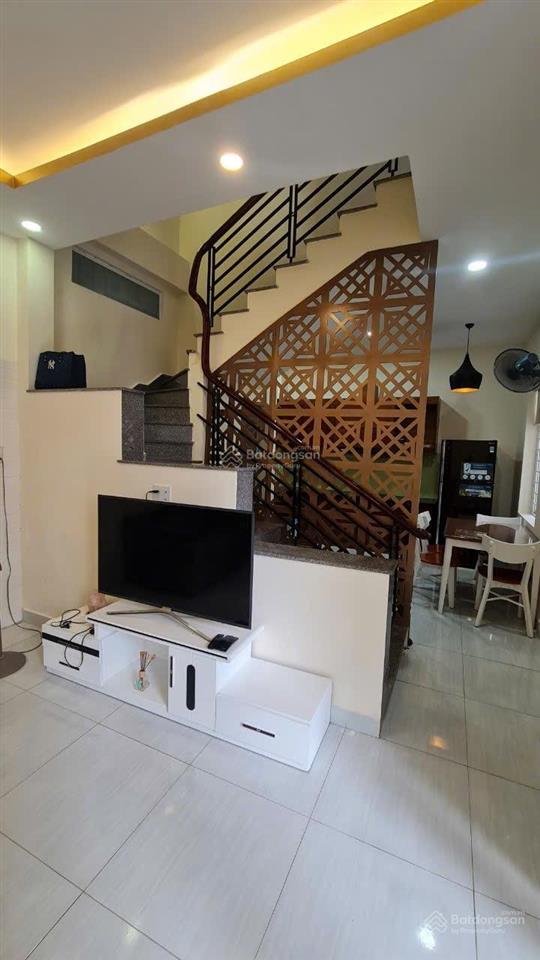 Nhà trung tâm  cách mặt tiền yersin chỉ 20m  hẻm ô tô 5m