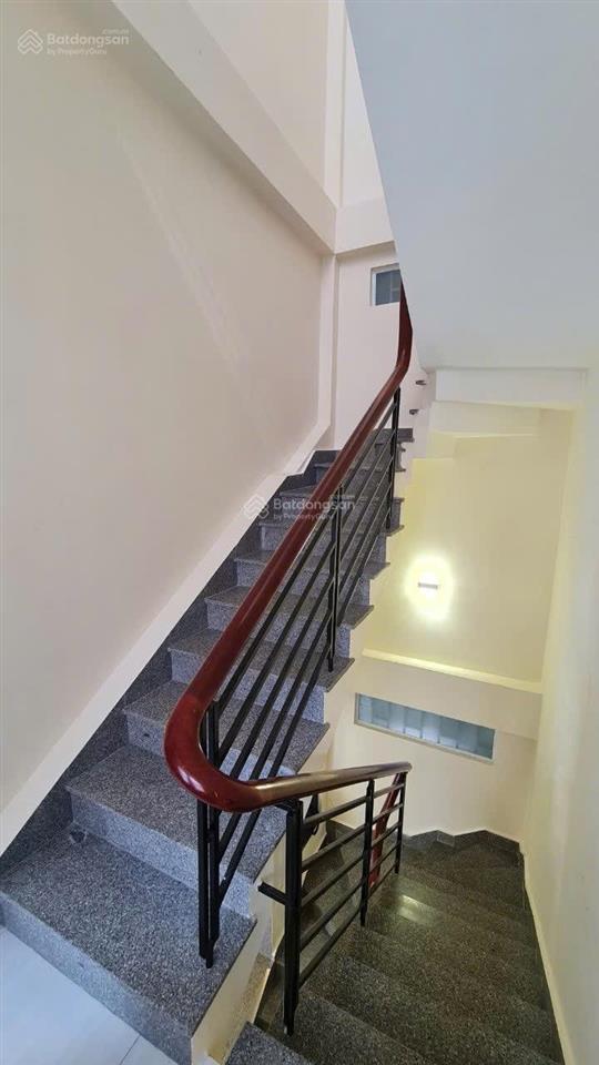 Nhà trung tâm  cách mặt tiền yersin chỉ 20m  hẻm ô tô 5m