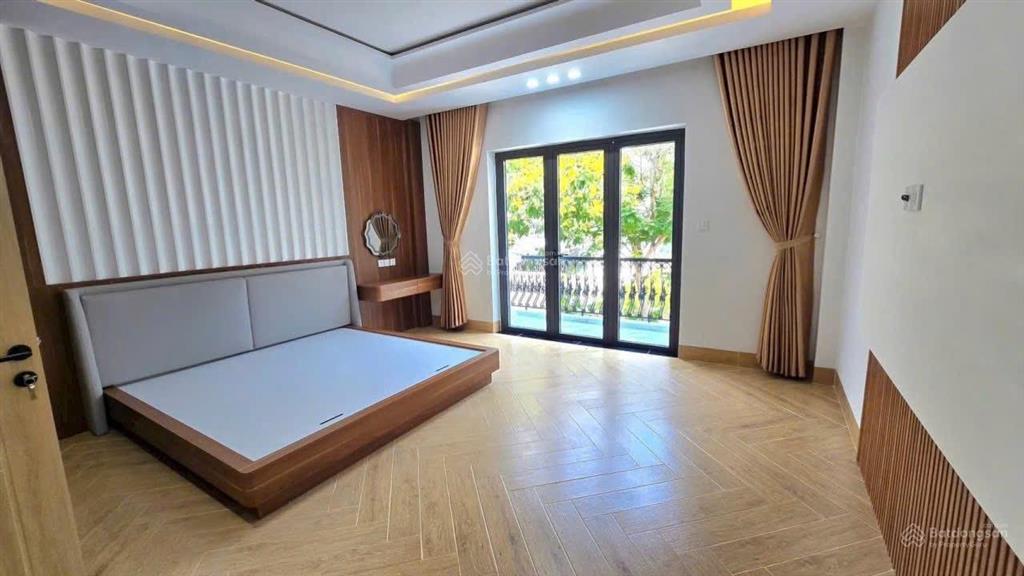 Siêu phẩm nhà phố hà quang 2  có thang máy  xách vali vào ở ngay
