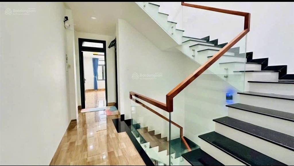 Nhà đẹp hà quang 2  hướng nam mát mẻ  sẵn hợp đồng thuê ổn định