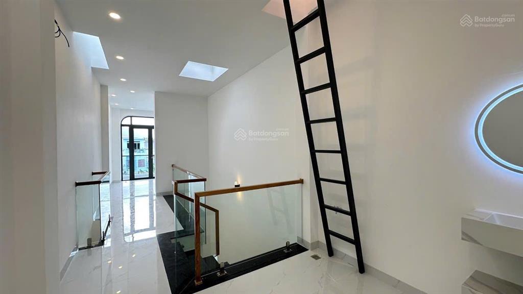 Tìm đâu ra căn nhà 3 tầng mới toanh cận kề vĩnh điềm trung mà giá dưới 4 tỷ?