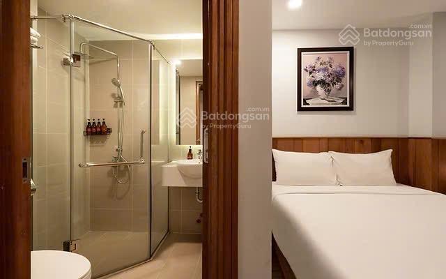 Chủ gửi bán gấp khách sạn 7 tầng trung tâm phố biển nha trang  dòng tiền ổn định