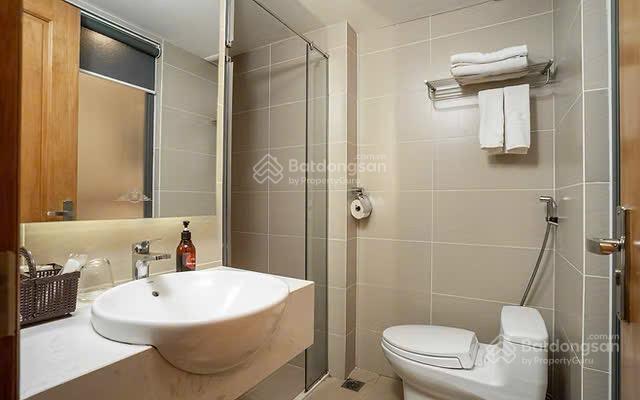 Chủ gửi bán gấp khách sạn 7 tầng trung tâm phố biển nha trang  dòng tiền ổn định