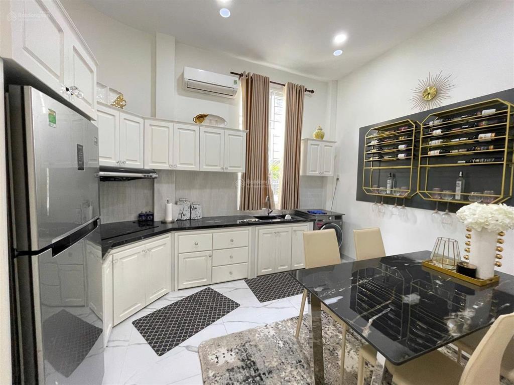 Siêu phẩm căn góc 3 mặt thoáng trung tâm yersin ra biển nha trang vài phút di chuyển