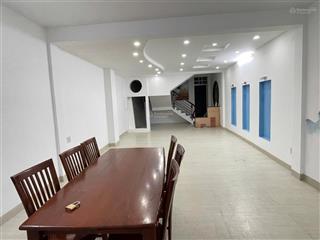 Cho thuê nhà 4 tầng mặt tiền lê đại hành  giá 30 triệu/tháng
