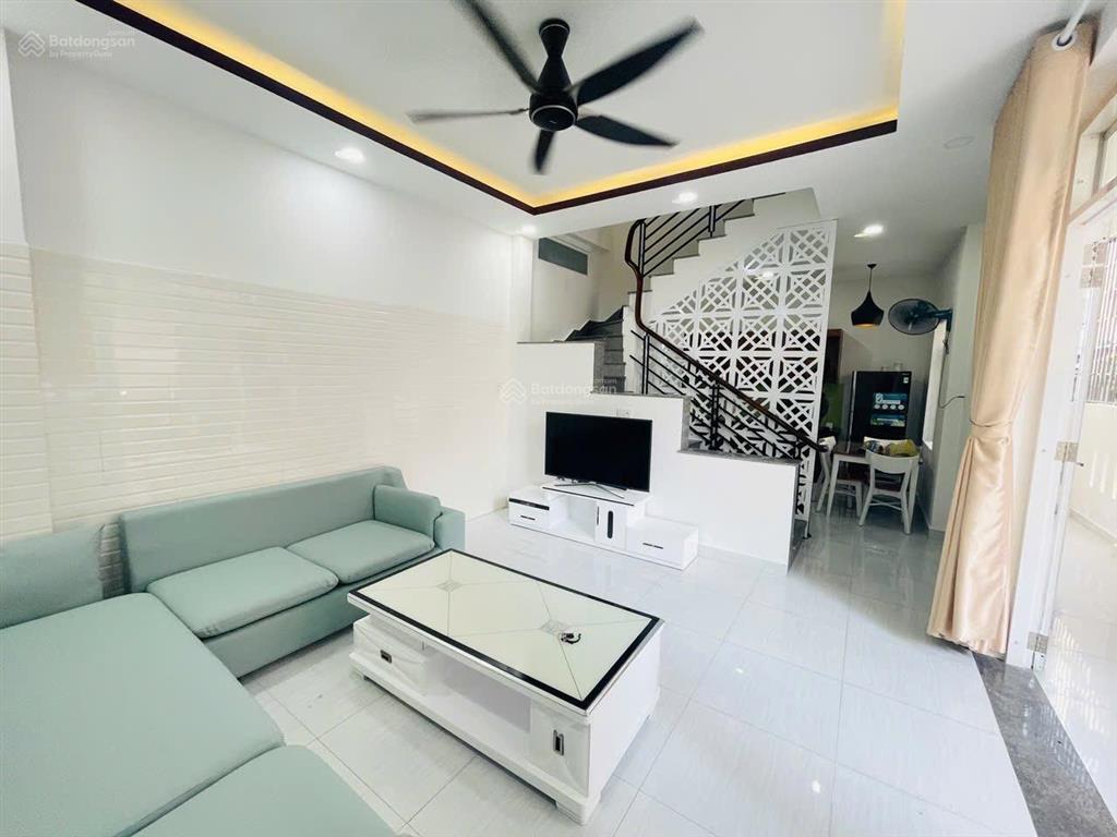 Nhà trung tâm  cách mặt tiền yersin chỉ 20m  hẻm ô tô 5m