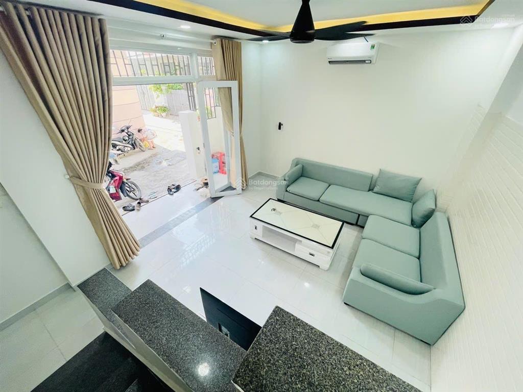 Nhà trung tâm  cách mặt tiền yersin chỉ 20m  hẻm ô tô 5m