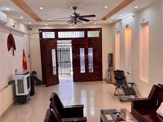 Nhà 3 tầng kđt phước long a hướng đông nam thoáng mát sổ hoàn công đầy đủ