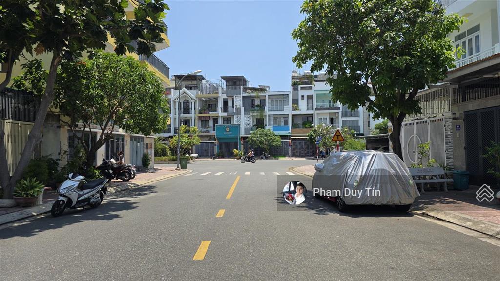 Cần tiền bán lô đất kđt hà quang 2. đường rộng 18m lô đẹp giá tham khảo tốt trong khu vực