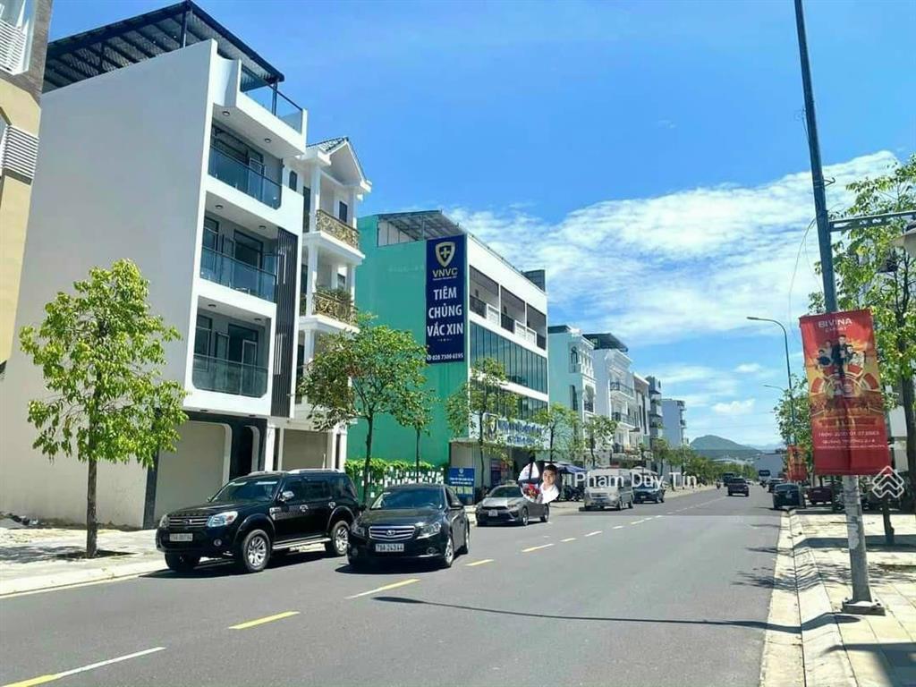 Cần tiền bán lô đất đường số 4 kđt hq1. hướng tây nam. giá bán tốt nhất thị trường 10 tỷ 900 triệu