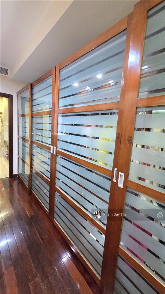 Cần bán nhà biệt thự mặt tiền đường hồng lĩnh, ngay trung tâm khu bàn cờ. vị trí đẹp