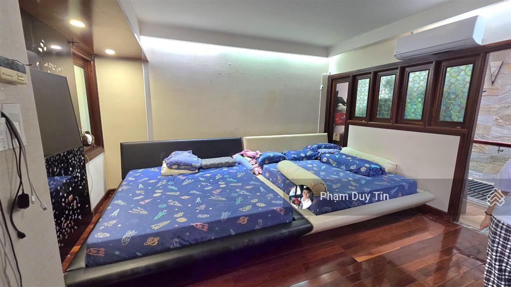 Cần bán nhà biệt thự mặt tiền đường hồng lĩnh, ngay trung tâm khu bàn cờ. vị trí đẹp