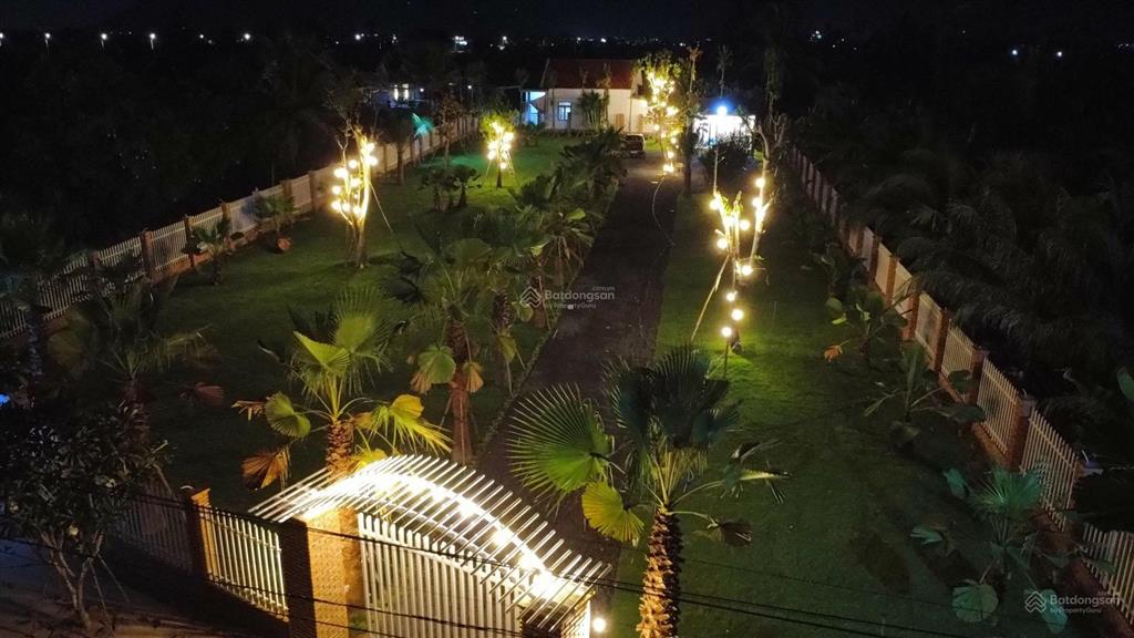 Bán đất suối dầu cam lâm 2005m2 có 600m2 thổ cư  mặt tiền 27m, đường bê tông giá 10.5 tỷ