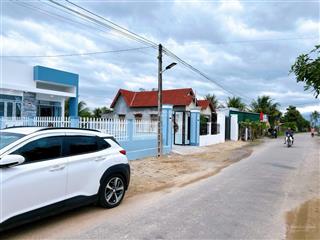 Bán nhà vườn suối tiên mới đẹp  527m2 mặt đường nhựa 10m