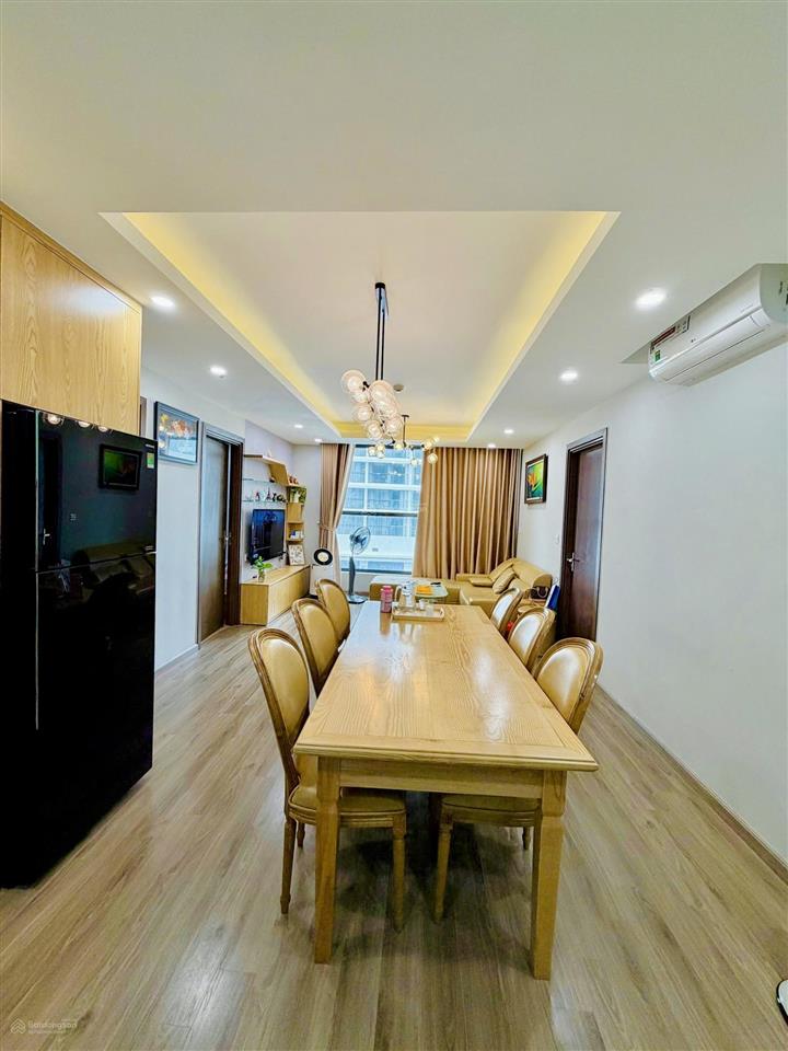 Cho thuê căn hộ 3 phòng ngủ hudbuilding nha trang, full nội thất tầng cao mát mẻ, giá tốt.