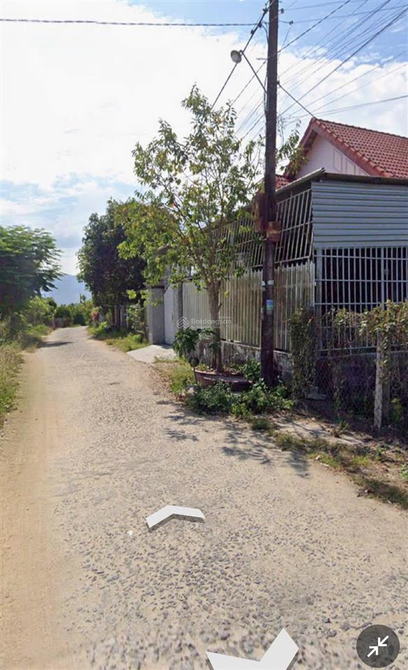 Cần bán đất vườn cây ăn trái suối tiên 1700m2 mặt đường nhựa đẹp