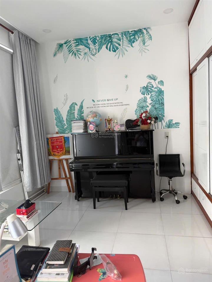 Cho thuê nhà nguyên căn gần biển hòn chồng, nha trang
