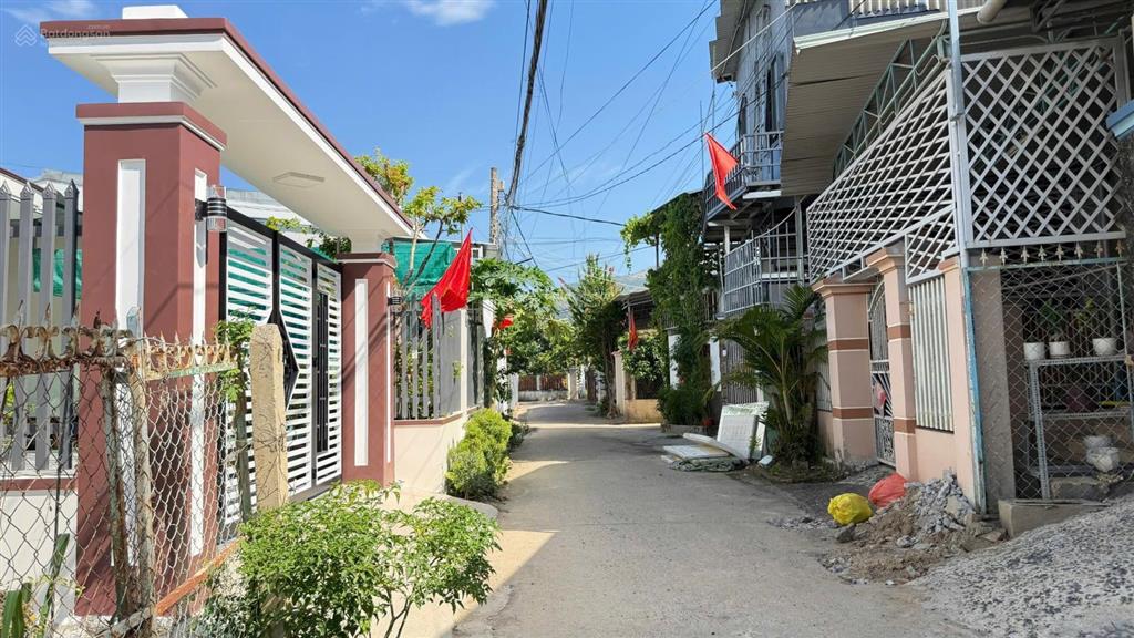 Đất diên an ngay đường thông tin, cách 23/10 chỉ 180 mét