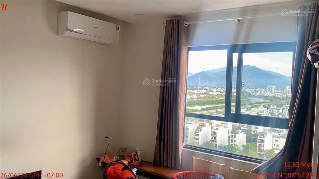 Bán căn hộ 70m2(2pn) ở ct2 vcn phước hải, tầng cao, full nội thất, view đường tố hữu chỉ 3.650 tỷ