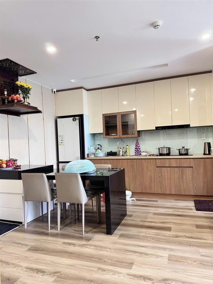 Bán căn hộ 74m2(2pn) ở ct3 vĩnh điềm trung, tầng cao, ban công đb, full nội thất giá chỉ 3.9 tỷ