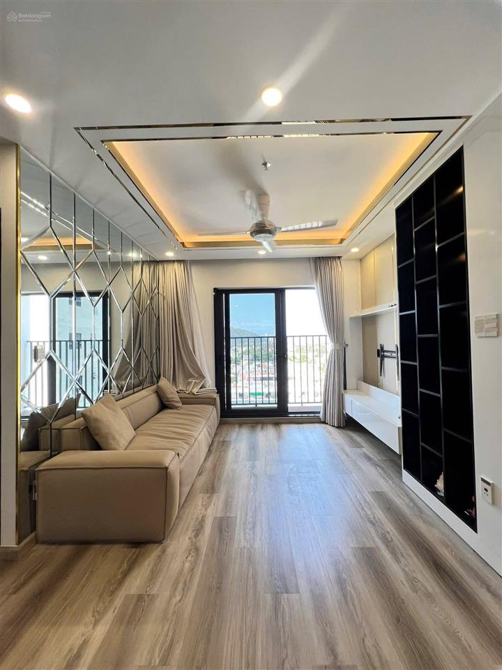 Bán căn hộ 74m2(2pn) ở ct3 vĩnh điềm trung, tầng cao, ban công đb, full nội thất giá chỉ 3.9 tỷ