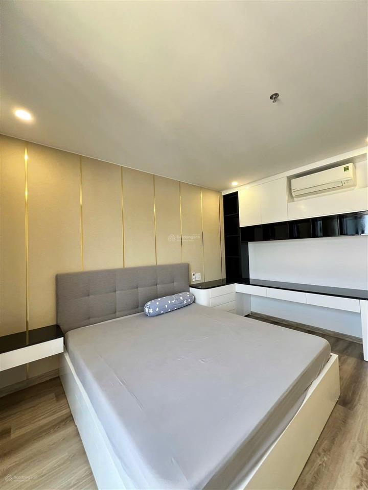 Bán căn hộ 74m2(2pn) ở ct3 vĩnh điềm trung, tầng cao, ban công đb, full nội thất giá chỉ 3.9 tỷ