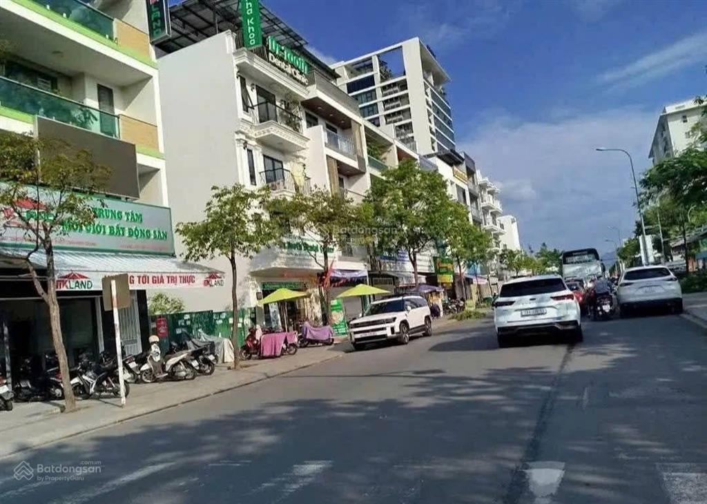 Bán căn shophouse 68m2 ngang 7m ở tòa ct4 vcn phước hải ngay mặt đường thích quảng đức giá chỉ 8 tỷ