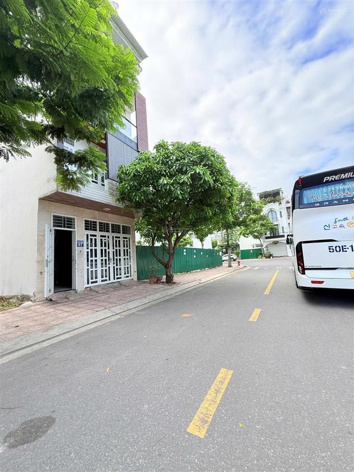 Giá tốt, bán lô sạch đẹp sát đường số 13 kđt hà quang 2, nha trang. dt 100m2 ngang 5m
