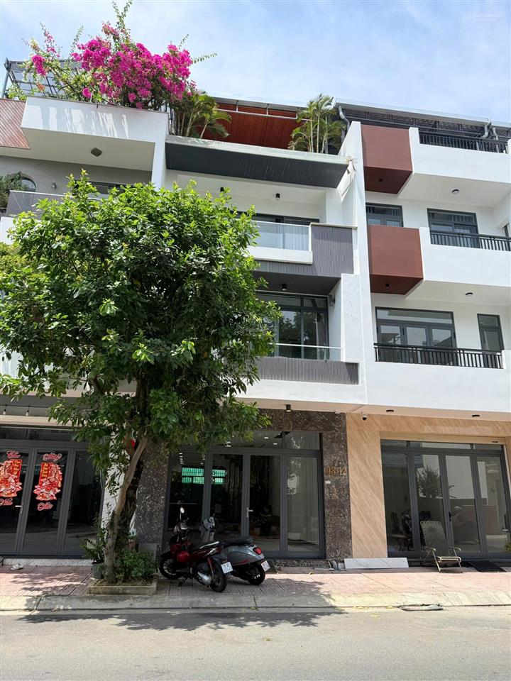 Chính chủ gửi bán nhà 4 tầng mặt tiền đường số 13, kđt hà quang 2, nha trang full nội thất