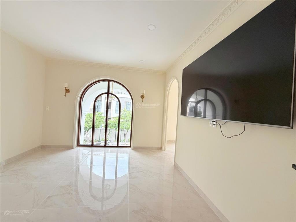 Chính chủ bán căn biệt thự nằm trong khu vip vcn phước hải, nha trang mới xây ngang 18m siêu đẹp