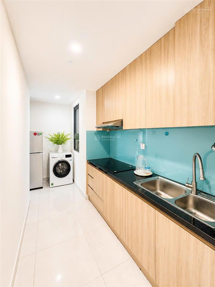 Chính chủ gửi bán căn d'qua nha trang tầng 20, view sân banh và biển, diện tích 70,2m2. 2pn, 2wc