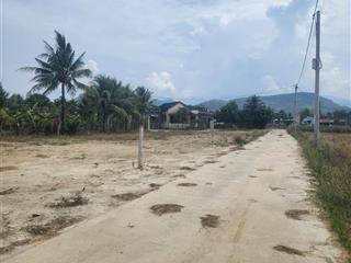 Đất full thổ cư giá tốt 900tr/lô 0967 125 ***