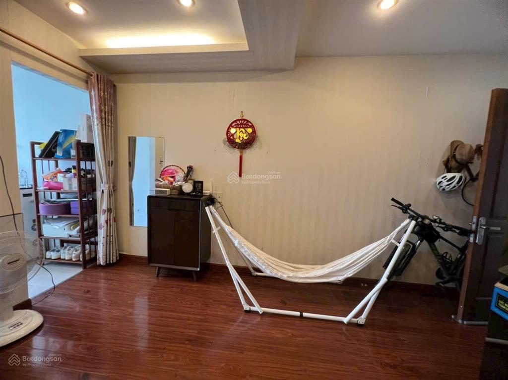 Chính chủ bán căn hộ 1 phòng ngủ đầy đủ nội thất đẹp trong khu đô thị vĩnh điềm trung sầm uất.