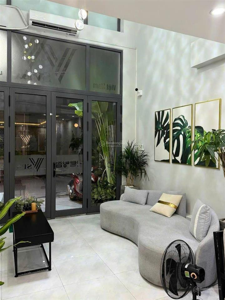 Bán nhà mặt tiền trung tâm nha trang, đường mê linh hđ thuê 35tr/tháng giá tốt