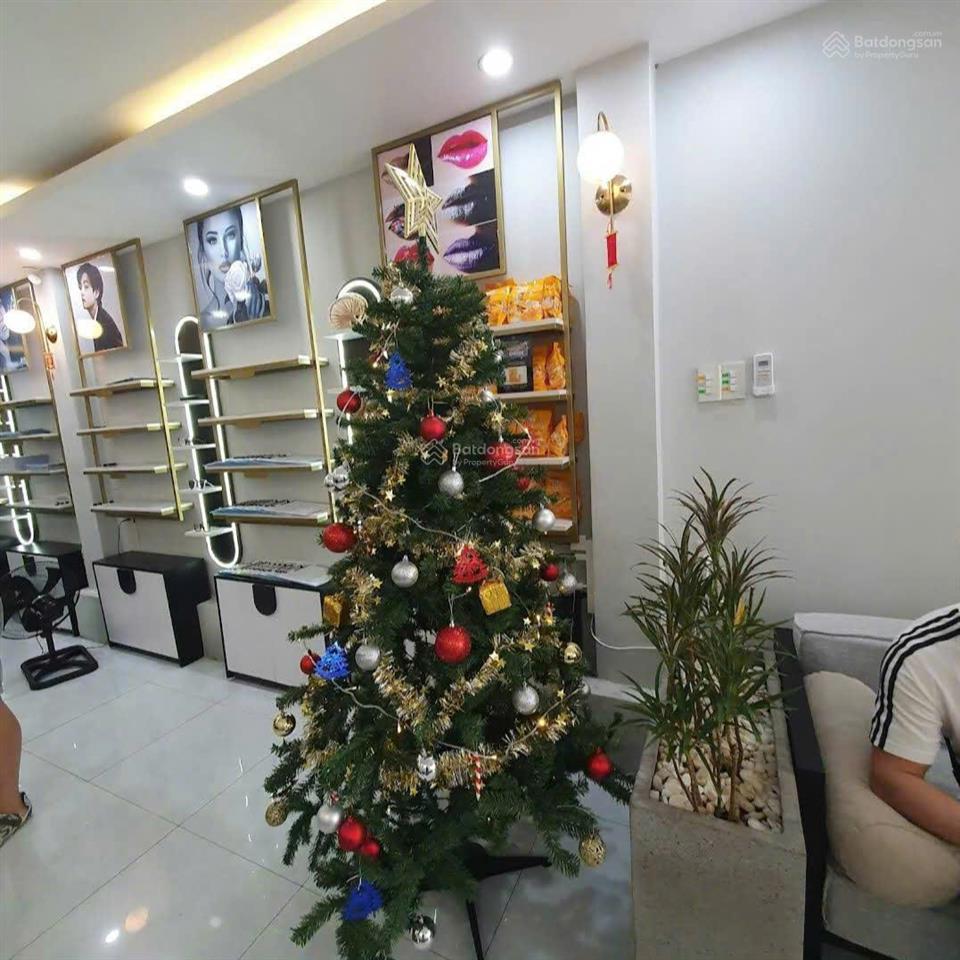 Bán nhà mặt tiền trung tâm nha trang, đường mê linh hđ thuê 35tr/tháng giá tốt
