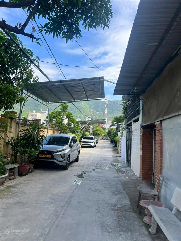 Bán nhà đường sử hy nhan cách biển chỉ 150m