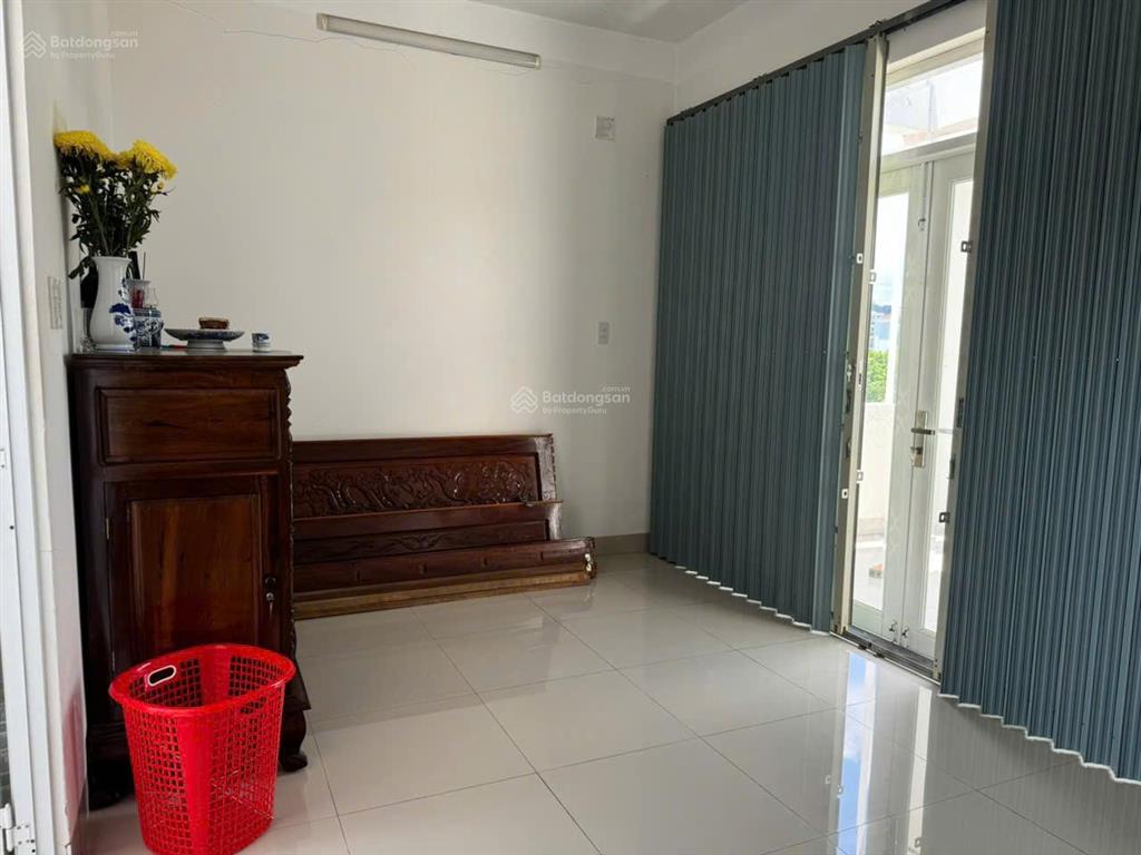 Bán nhà đường sử hy nhan cách biển chỉ 150m