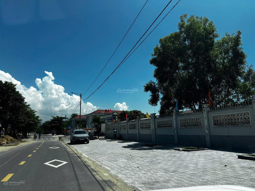 Bán lô đất dt 85m2 full thổ cư, đường ô tô, ngay cạnh ub xã diên đồng cũ, giá chỉ 299tr