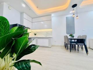 Bán căn hộ thương mại ssh09 hà quang. dt 58m2, 2pn  2wc. full nội thất mới 100%. sổ sang tên ngay