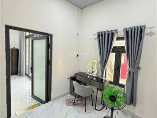 Bán nhà giá chỉ 2tỷ450, cô chú ace đã sở hữu căn nhà gần biển hòn chồng, dt 60.7m2 ngang 8,5m