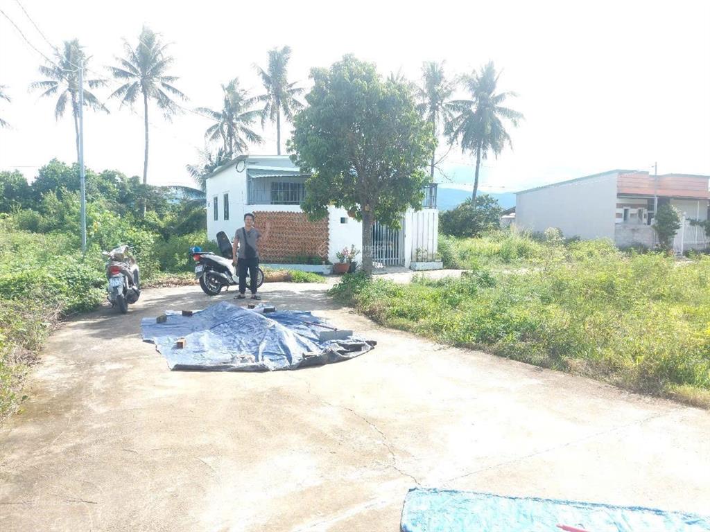 Bán đất diên lạc, diên khánh, khánh hòa, giá rẻ, dt 161m2 ngang 10m (3 mặt tiền) giá chỉ 10triệu/m2