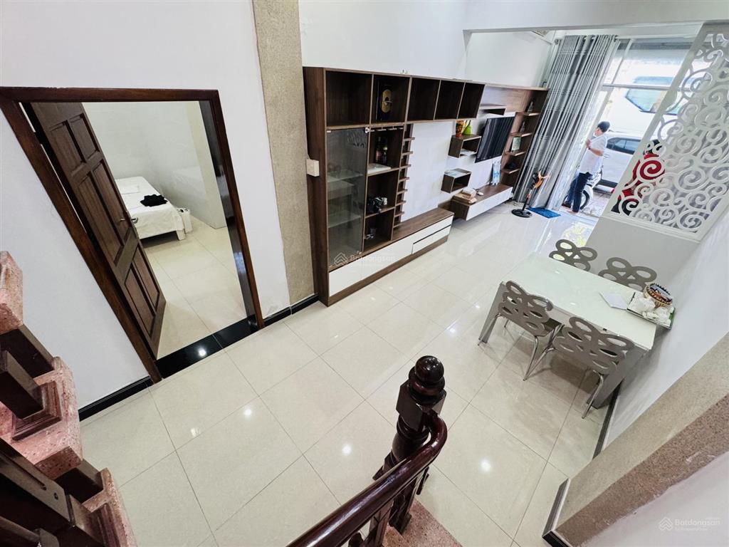 Bán căn nhà mặt tiền đường trần phú, vĩnh nguyên giá đầu tư chưa tới 125tr/m2, thấp hơn thị trường