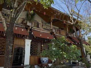 Bán căn biệt thự kinh doanh  góc 2 mặt tiền đường sát bên chung cư bắc vĩnh hải