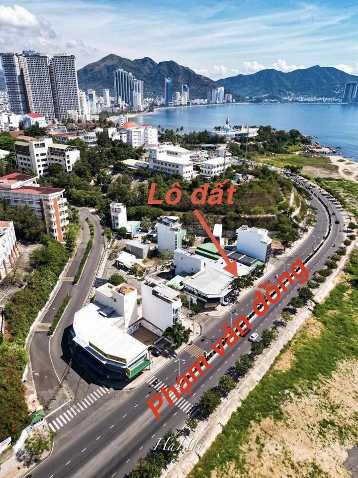 Cần bán lô đất view trực diện biển hàng hiếm, mặt tiền đường phạm văn đồng, gần bãi tắm hòn chồng