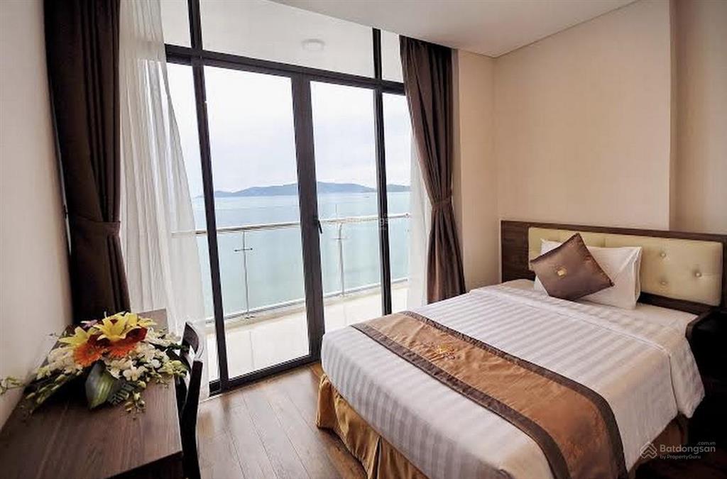 Cần bán khách sạn view biển triệu đô mặt tiền đường phạm văn đồng