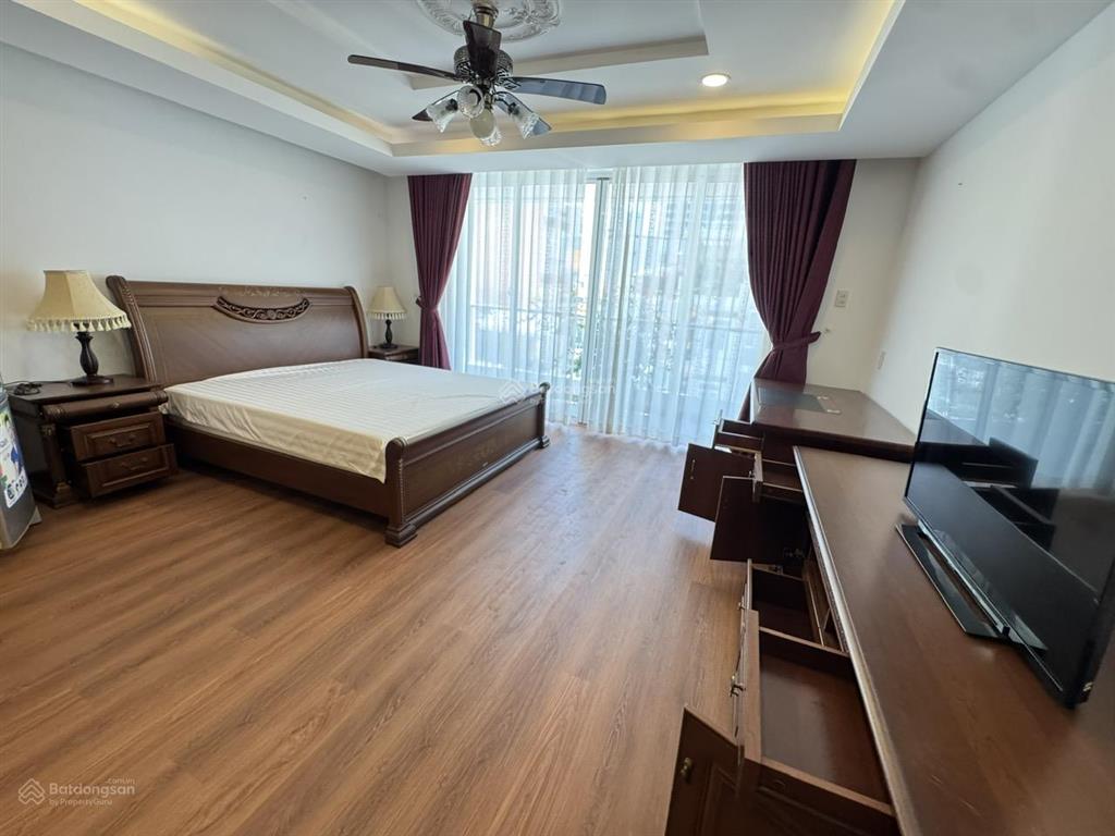 Bán khách sạn chỉ bằng giá đất trong khu phố tây hẻm oto rộng rãi đường nguyễn thiện thuật