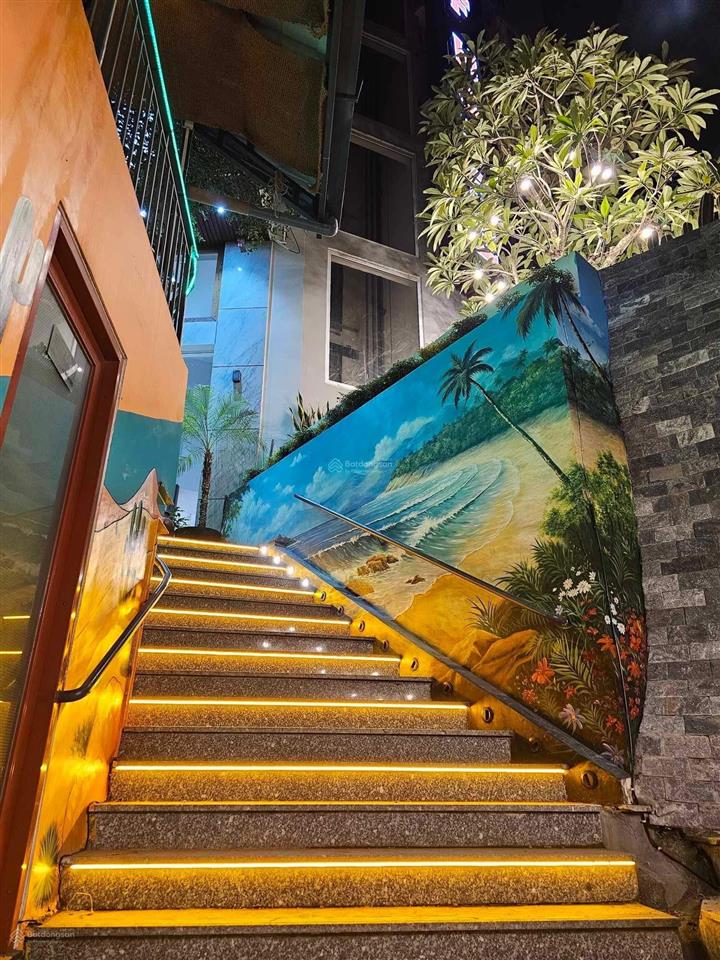 Hạ giá, cần chuyển nhượng lại khách sạn view biển trần phú  vĩnh nguyên, giá tốt đầu tư kinh doanh